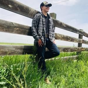 Meet your Posher, Klaudiusz